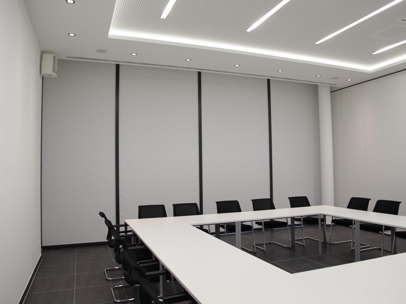 Besprechungsraum mit Top Dark Besprechungsraum mit Top Dark